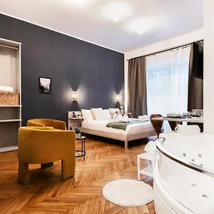  Hotel Easylife - In